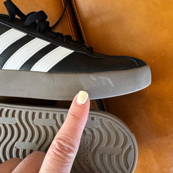 Adidas VL Court 3.0 Sneakers Black White Stripes Gum Sole SZ9.5 - Picture 11 of 14